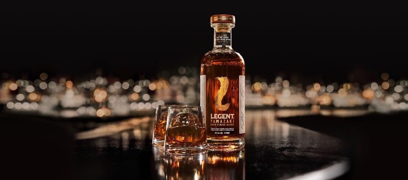 Legend Flasche und Gläser
