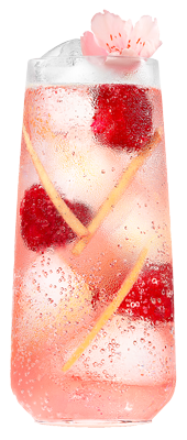 Roku Hanami Fizz Cocktail im Glas mit Himbeeren und garniert mit einer Kirschblüte