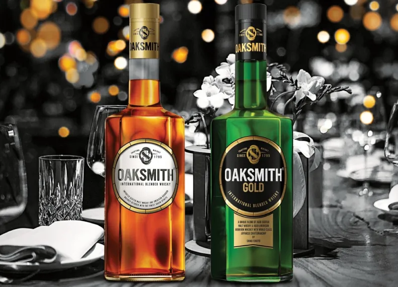 Oaksmith Gold bottle and glass image