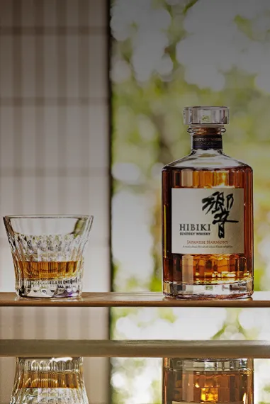 Hibiki Glass Table Whisky House Of Suntory