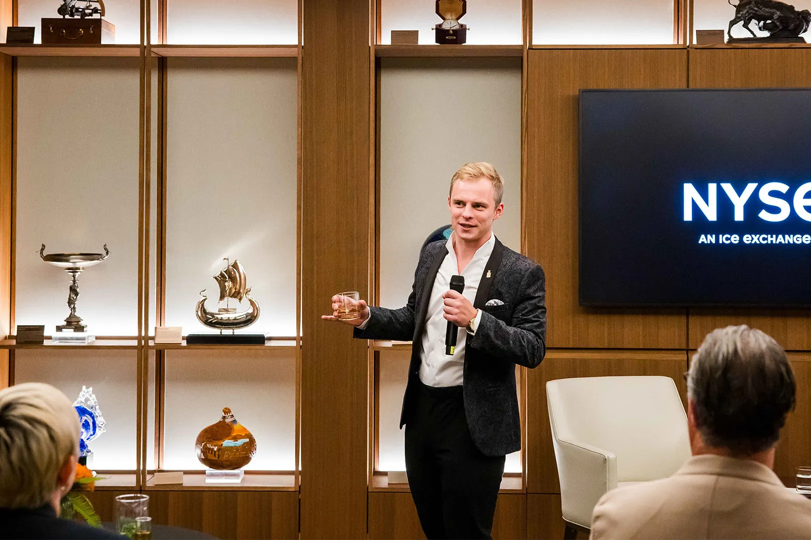 Suntory Spotlights The House of Suntory at the New York Stock Exchange International Day