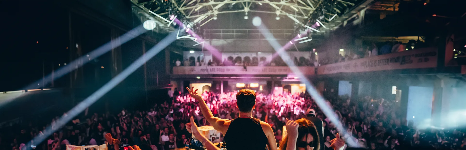 Jim-Beam-Welcome-Session-Topic-Bunt