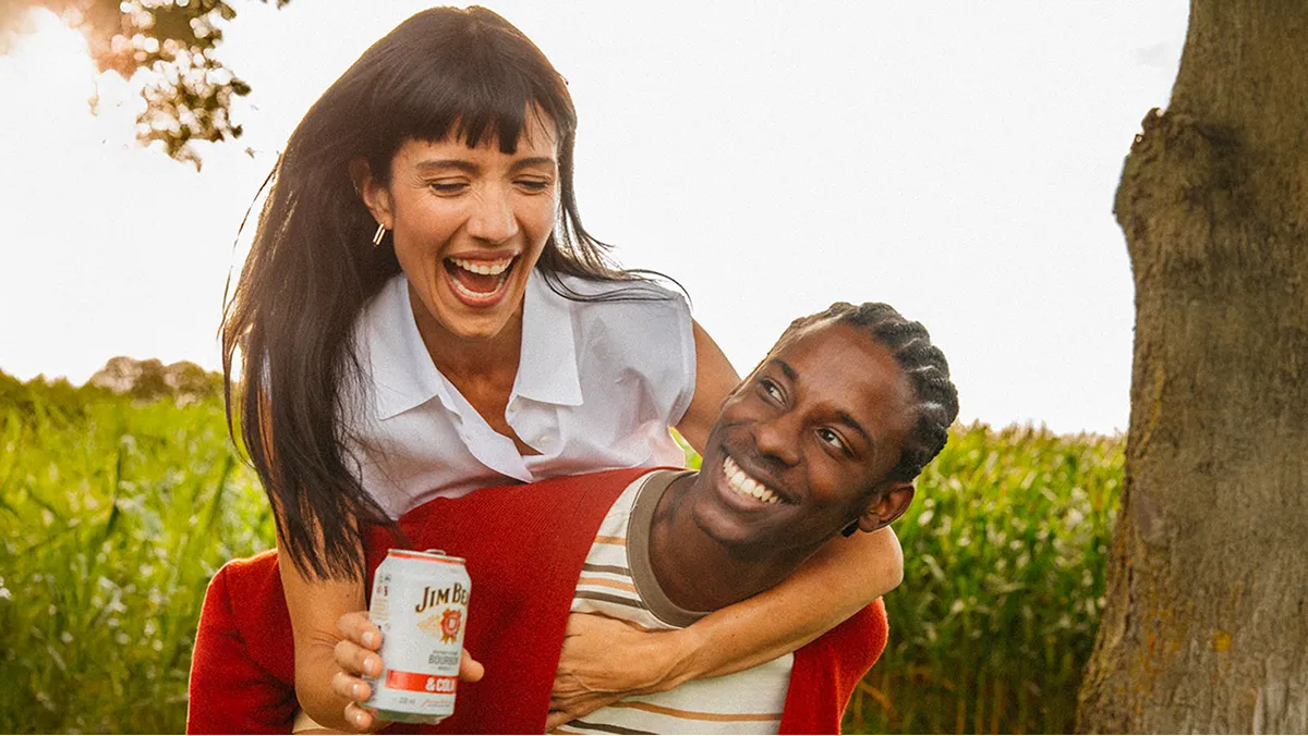 People Smiling Park Can Cola Jim beam